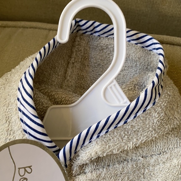 NWT newborn bathrobe and slippers, all cotton - Picture 6 of 6